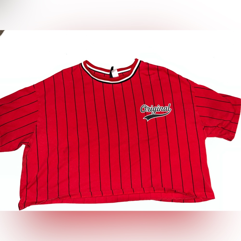 Red slightly cropped baseball style t-shirt
